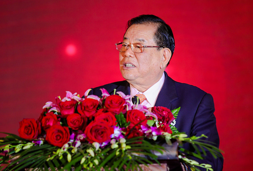 不朽情缘人将用心坚守使命,<br>为实现妄想不惧风尘仆仆、砥砺前行。